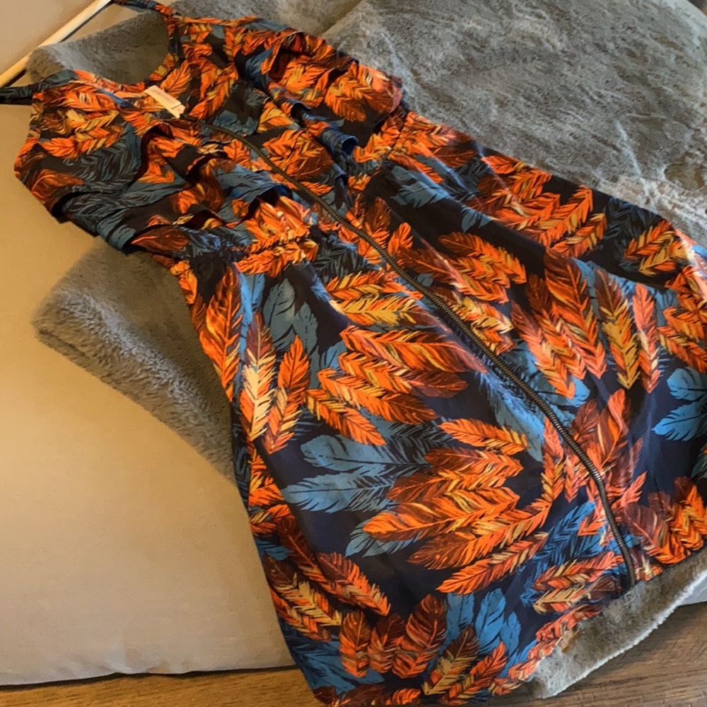 Perfect Dress for Fall 🍁 - Picture 4 of 4